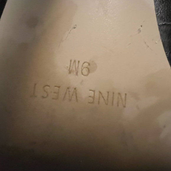 NWOB NINE WEST BLACK PUMPS - Picture 6 of 7